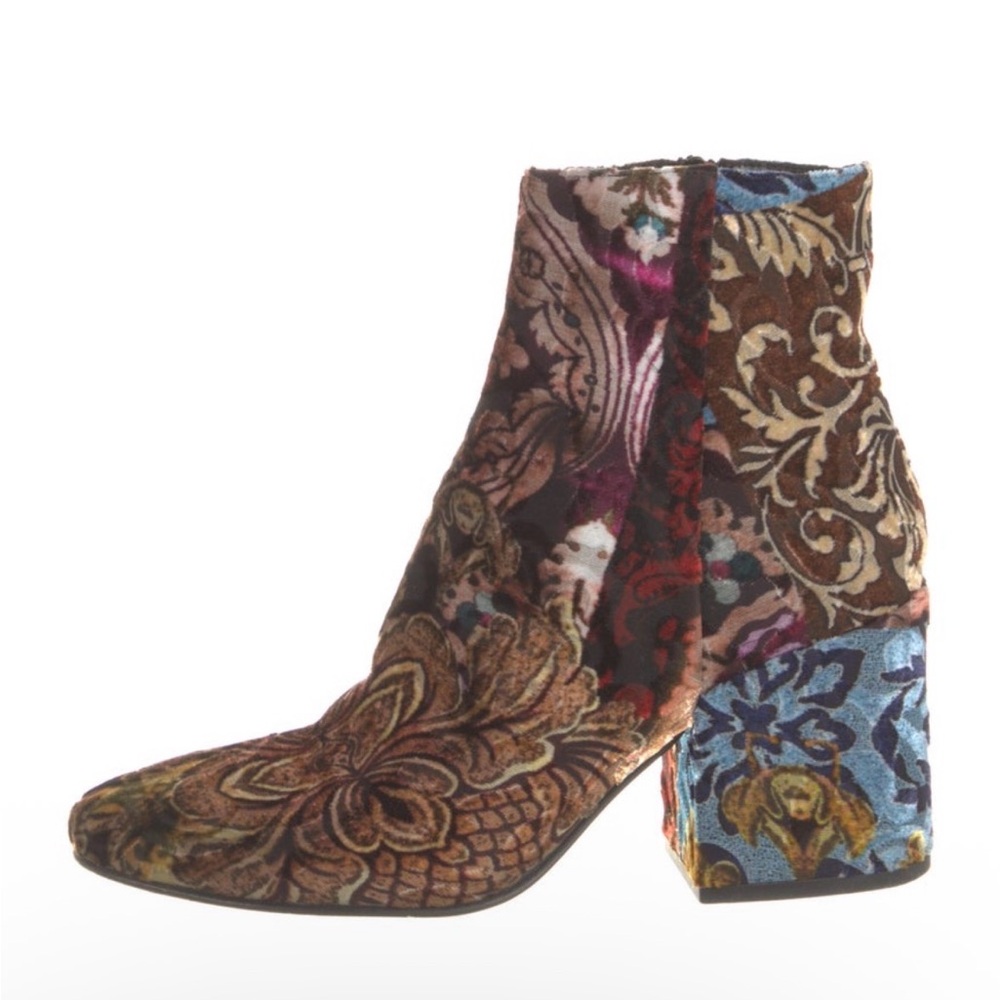 Strategia Floral Velvet Ankle Boots